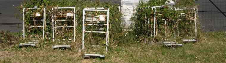 Chariots  bagages abandonns  Pierrefonds