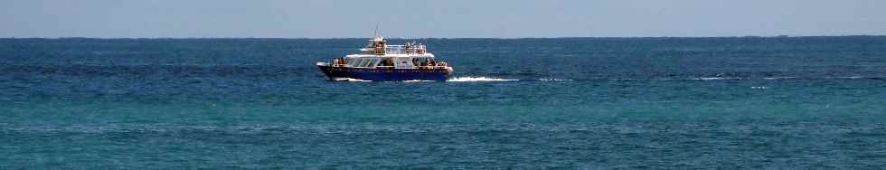 Bateau  fond de verre