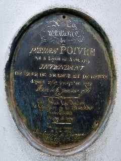 Plaque  la mmoire de Pierre Poivre - Jardin de l'Etat - St-Denis