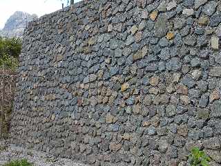 Palmiste Rouge -  Mur de soutnement