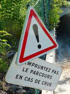 St-Leu - Sentier Pav -  Passage sous la route des Tamarins