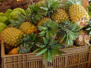 St-Joseph - Ananas au march forain