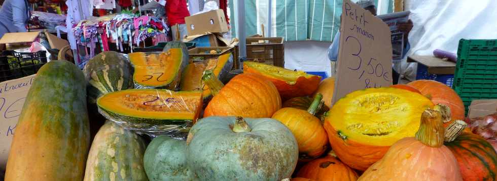 12 novembre 2016 - St-Pierre - March forain - Citrouilles et Petit Maron
