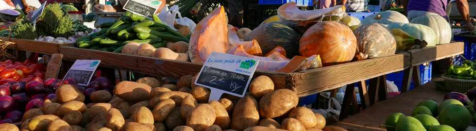 14 janvier 2017 - St-Pierre - March forain - Pommes de terre, citrouilles , etc