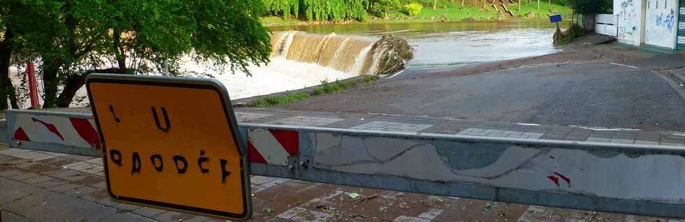 19 janvier 2018 - St-Pierre - Rivire d'Abord en crue - Tempte Berguitta -Rive gauche  -
