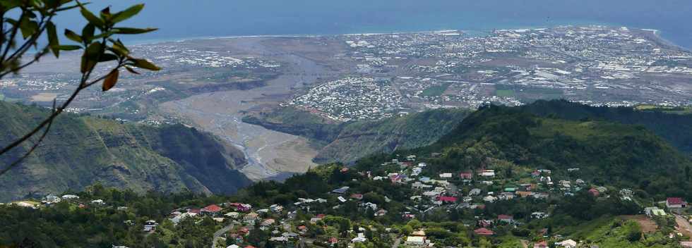 24 octobre 2018 - La Possession - Crte de Dos d'ne depuis la Roche Verre Bouteille  Vue sur Le Port