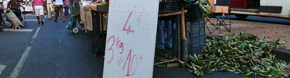 1er dcembre 2018 - St-Pierre - March forain - Letchis