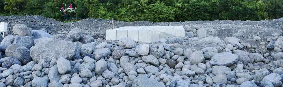 12 janvier 2019 - Bras de Cilaos - Travaux hydrauliques au radier du Ouaki