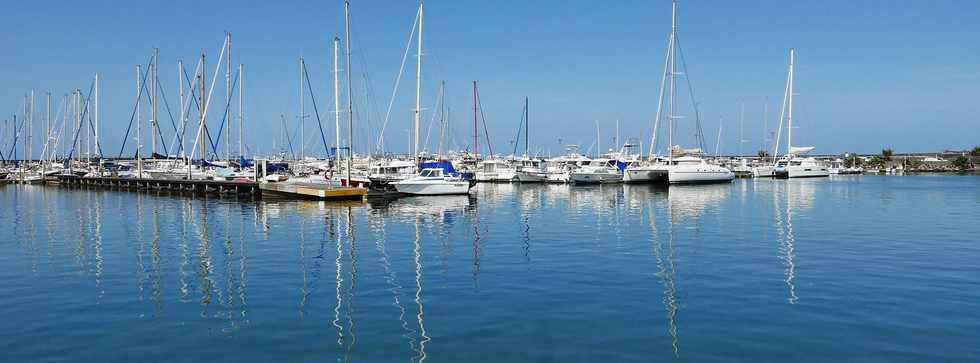 3 mars 2019 - St-Pierre - Front de mer - Port