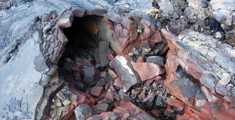 Mini tunnel de lave coul�e 2004