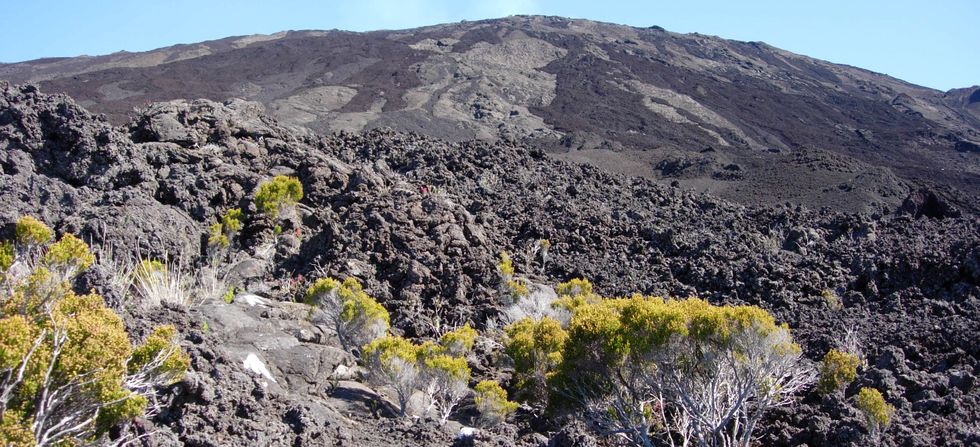 Piton de la Fournaise (vue du sud-ouest)