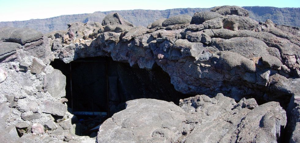 Tunnel de lave effondr�
