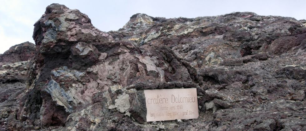 Plaque crat�re Dolomieu
