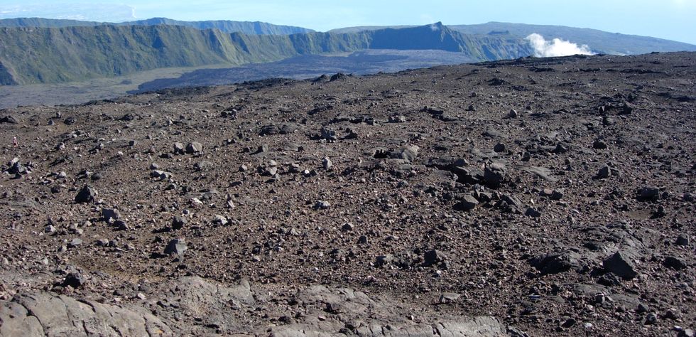 Piton de la Fournaise vers Nez Coup� de Ste-Rose