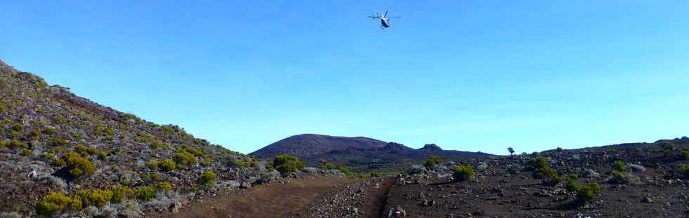 14 juillet 2017 - Ile de la Runion - Eruption au Piton de la Fournaise -  Sentier du Piton de Bert - Piton Rouge