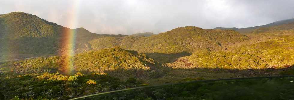 3 avril 2018 - Eruption du Piton de la Fournaise - Fissure au pied du Nez Coup de Ste-Rose - Pitons de Caille - des Treize Cantons ...