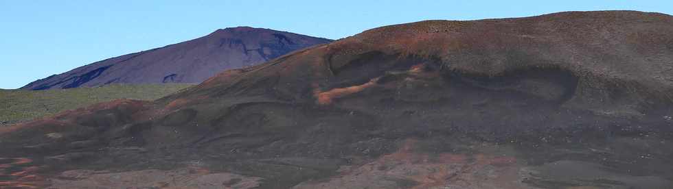 15 aot 2018 - Piton de la Fournaise - Pas des Sables - Vue sur la Plaine des Sables -