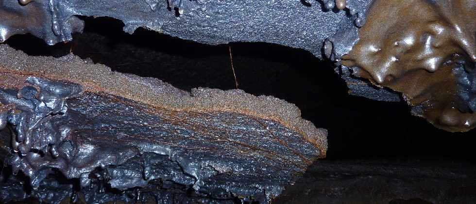 Tunnel de lave coule 2004 - Piton de la Fournaise