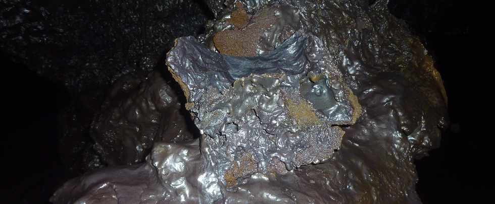 Septembre 2015 - Piton de la Fournaise - Tunnels de lave coule 2004