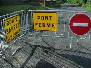 Pont ferm