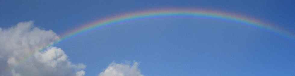 Arc-en-ciel complet sur la mer au large de St-Pierre