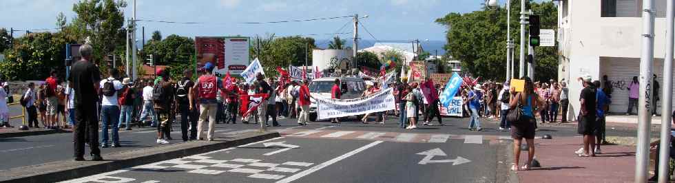 Dpart du dfil vers le rond-point MacDo