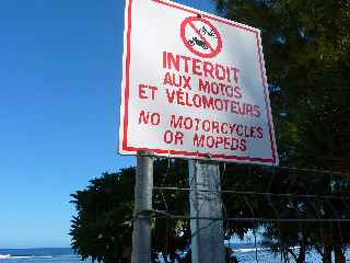 Interdit aux motos et vlomoteurs