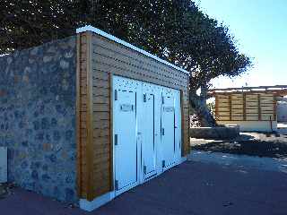 Aot 2012 - Toilettes payantes - Ravine Blanche