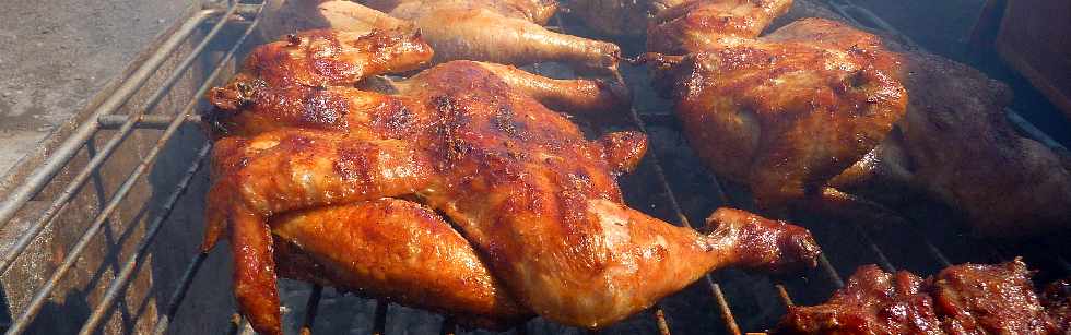St-Pierre - Pierrefonds CD26 - Chez Bernard - Poulets grillés - sarcives - samoussas ...