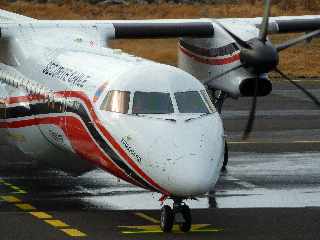 Aroport de Pierrefonds - 12/10/2012 - Dash 8 -