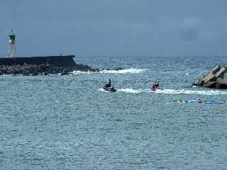 St- Pierre  - Jet-ski  l'entre du port