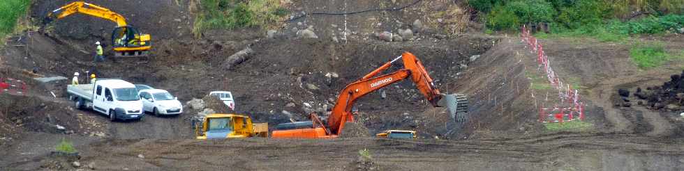 Rivire St-Etienne - chantier de l'interconnexion des primtres irrigus du Bras de la Plaine et du Bras de Cilaos