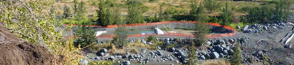 30 juin 2013 - chantier de l'interconnexion des primtres irrigus du Bras de la Plaine et du Bras de Cilaos - PIerrefonds - Rivire St-Etienne -