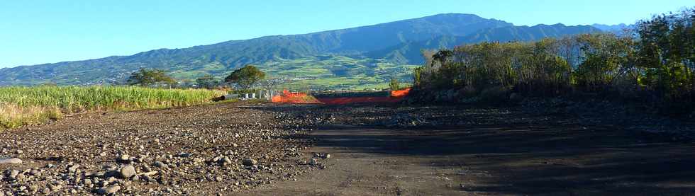 21 juillet 2013 - Chantier de l'interconnexion des primtres irrigus du Bras de la Plaine et du Bras de Cilaos -