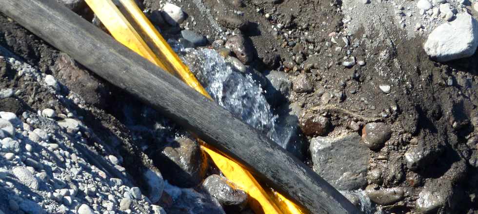 25 aot 2013 - Rivire St-Etienne - Travaux d'interconnexion des primtres irrigus du Bras de Cilaos et du Bras de la Plaine -