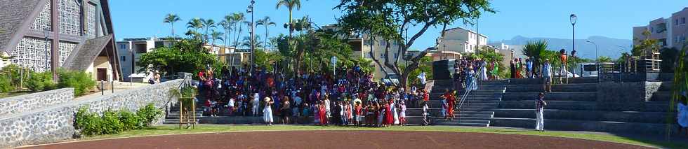 Mardi gras 4 mars 2014 - St-Pierre - Dfil de carnaval  l'cole Raphal Barquissau -