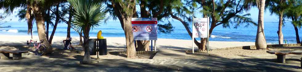 9 mai 2014 - St-Gilles  vlo - Boucan Canot - Attention requins
