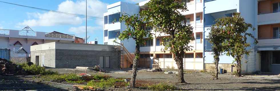 13 juillet 2014 - St-Pierre - Travaux rfectoire cole Raphal Barquissau