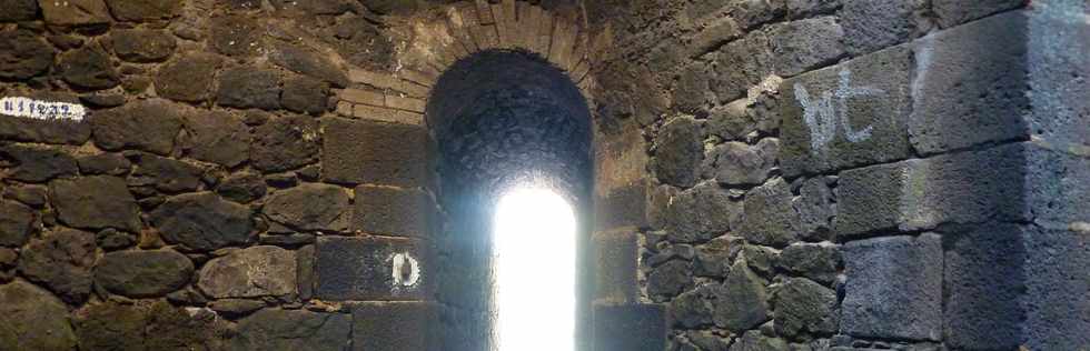12 avril 2015 - St-Pierre - Passage souterrain vers la rivière d'Abord