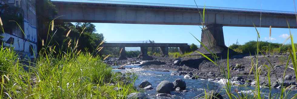 26 avril 2015 - St-Louis - Rivire St-Etienne - Anciens ponts