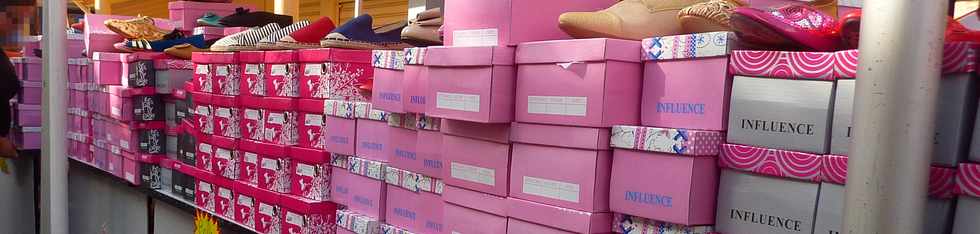 10 mai 2015 - St-Pierre - Braderie commerciale rue des Bons Enfants