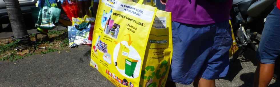 19 octobre 2016 - St-Pierre - Grand Raid - Remise des dossards -Jardins de la mairie