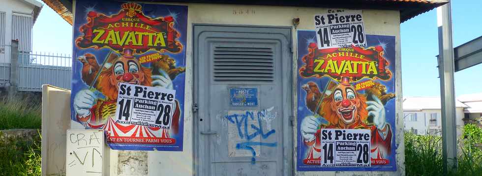 2 avril 2017 - St-Pierre - Affiches cirque Achille Zavatta - du 14 au 28 avril 2017