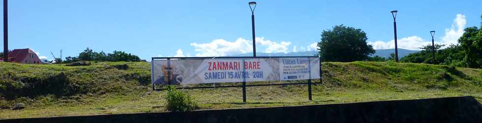 9 avril 2017 - St-Pierre - Bois d'Olives - Banderole Concert  Zanmari Bar