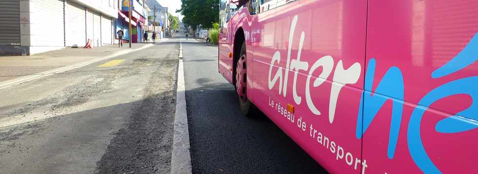 7 mai 2017 - St-Pierre -  Voie TCSP rue Isautier