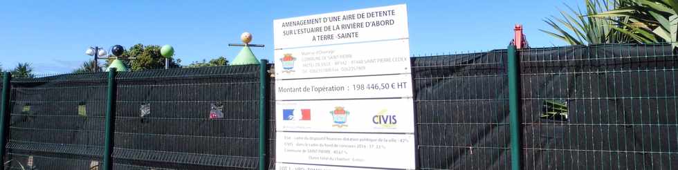 01/07/2018 - St-Pierre - Bd Hubert-Delisle -  Amnagement aire de dtente sur la rivire d'Abord